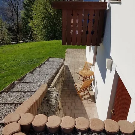 Vaznik Farm House Feriegård *