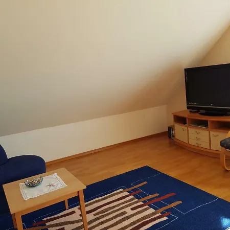 Vaznik Farm stay *